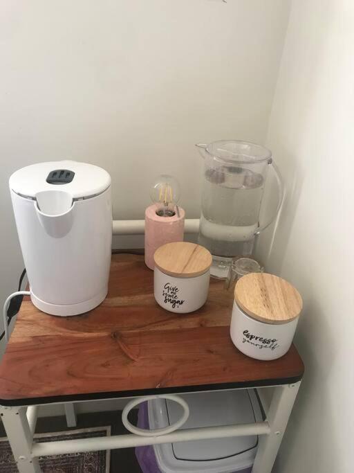 Room With Separate Bath In Shared Homestay ريدكليف المظهر الخارجي الصورة