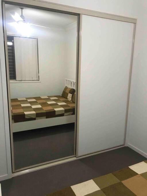 Room With Separate Bath In Shared Homestay ريدكليف المظهر الخارجي الصورة